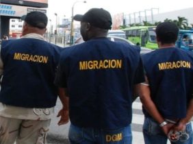 Casi 2 mil haitianos detenidos en recientes operativos en la RD