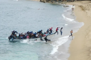 PUERTO RICO: Piden a dominicanos detener los viajes en yola