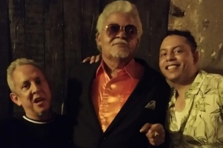 Rey de la bachata, Ramón Torres, actuó en el pub Soho en Viveiro