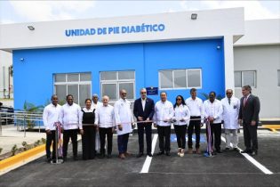 Presidente RD inaugura unidad de pie diabético en SD Oeste