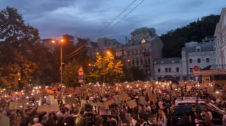 UCRANIA: Estallan protestas y dicen «Zelenski es un demonio»