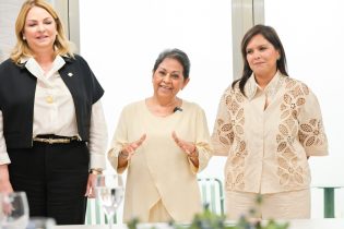 Carmen Quijano de Aguilera asume como presidenta del Voluntariado Banreservas