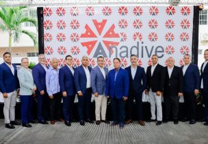 Vendedores vehículos de la RD preocupados por alza del dólar