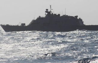 EEUU: envía tres destructores con misiles guiados cerca Venezuela