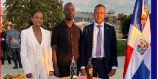 PRAGA: Consulado celebra con éxito su Noche Dominicana