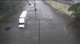 EU: Torrenciales lluvias inundan zonas de Nueva York