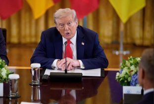 EEUU: Trump dice no soy dictador, soy inteligente y con sentido común