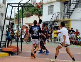 Torneo de baloncesto 3X3 con premios $100 mil en Santiago