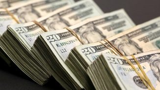 Por segunda vez en este año el dólar supera los 63 pesos en RD