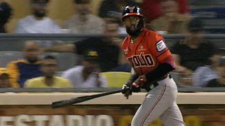 Dominicanos dieron triunfo a Hiroshima en pelota japonesa