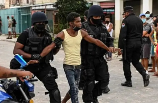 CUBA: 7 años cárcel encaran 16 cubanos exigían comida y luz