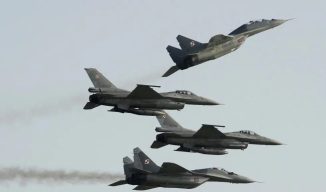 POLONIA: cierra temporalmente espacio aéreo por ataques rusos