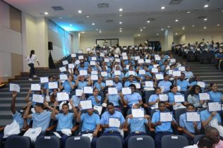 Estudiantes de Azua reciben capacitación del Banreservas