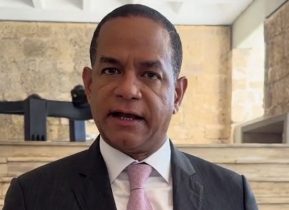 Ve Carolina Mejía es referente para la RD y América Latina