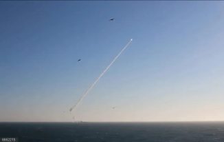 RUSIA: lanza misil hipersónico durante maniobras conjuntas