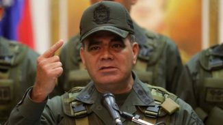 Padrino advierte que lucharán si EEUU pone un pie en Venezuela