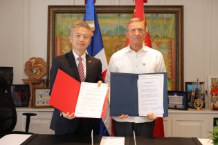RD y China firman acuerdo cooperación económica