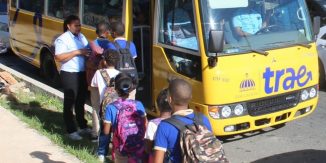 El Gobierno apoyará colegios establezcan transporte escolar