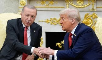 EEUU: Trump dice le gustaría Turquía no comprara petróleo a Rusia