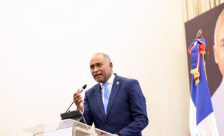 Senador Fulcar dice defiende intereses de Peravia en primer año de gestión