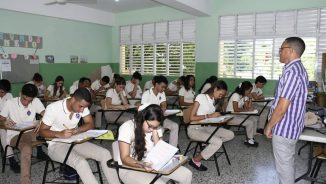 Estudio revela bajo aprendizaje pese a alta promoción en la RD