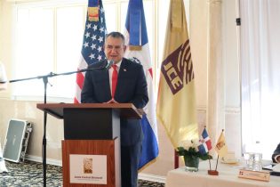 Presidente JCE dice voto exterior es conquista más democrática RD