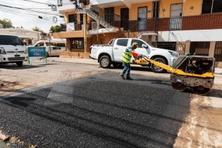 Alcaldía del DN inicia programa de bacheo en el Ensanche Quisqueya