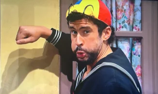 Bad Bunny rinde homenaje a ‘El Chavo del Ocho’ en ‘Saturday Night Live’