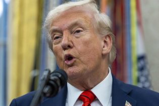 EEUU: Trump suspende manera inmediata ayuda a Colombia