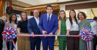 David Collado inaugura feria de Emprendedores en Santiago