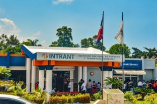 Adocco denuncia irregularidad crédito Banesto para licitación Intrant