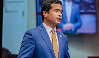 El senador Fernández insiste en que el Gobierno indexe salarios