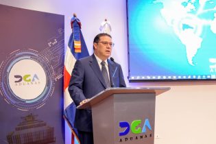 Aduanas y MP unen esfuerzos para persecución y sanción del contrabando de divisas