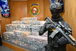 DNCD ocupa 806 paquetes de cocaína en costas de Pedernales