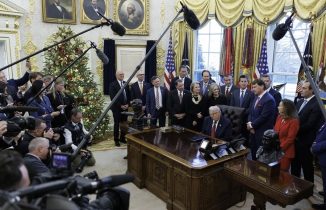 EEUU: Trump afirma su plan para Venezuela va mucho más allá de presión