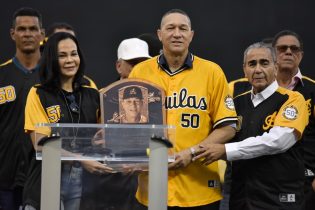 Águilas Cibaeñas retiran el número 50 de Julián Tavárez