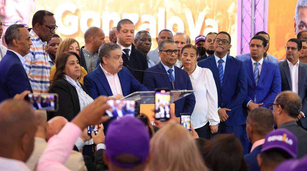 Cientos peledeistas anuncian aspiración presidencial Gonzalo