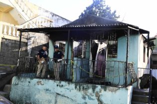 Incendio cobra la vida de un niño de cinco años en el Café de Herrera