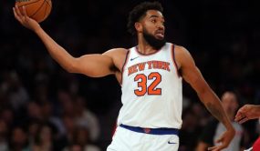 Karl-Anthony Towns anota 36 puntos y captura 16 rebotes