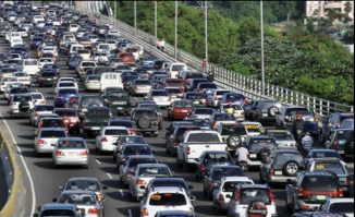 Hay un colapso en el tránsito en la ciudad de Santo Domingo