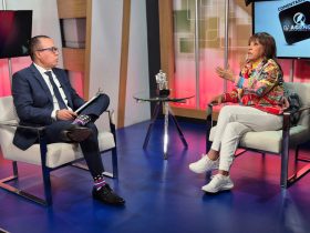 Milly enfrentó dilema de ejercer como periodista o la música