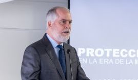 Superintendente de Bancos dice la IA protegería a los usuarios