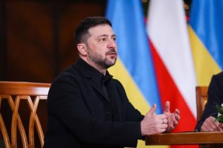 UCRANIA: Zelenski niega haya atacado una casa Putin; ve es una invención