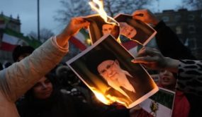 EEUU: Trump cancela contacto con Irán, llama a seguir protestando