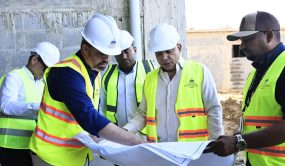 Landrón supervisa obras hospitalarias en Azua y San Cristóbal para garantizar estándares de calidad
