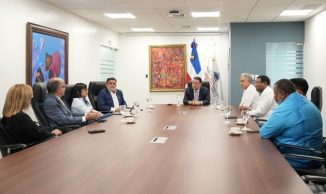 Ministro Industria y Comercio se reúne con dueños Mipymes