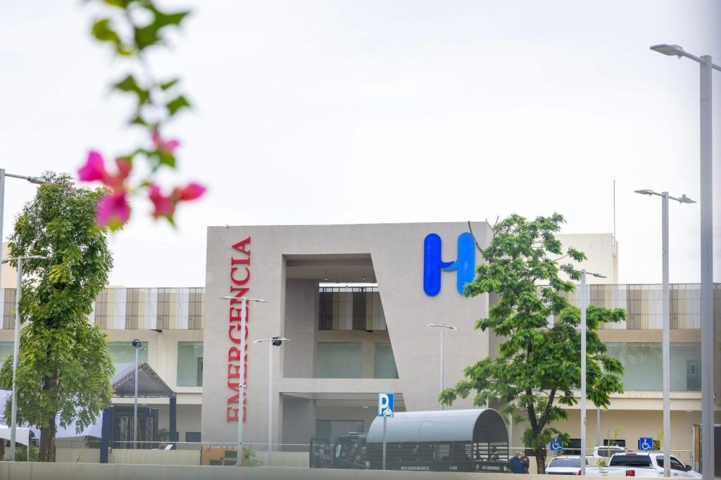 SNS informa se realizan cambios de plafones en Hospital Ángel María Gatón