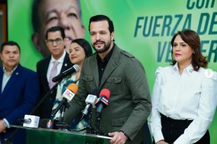 Paz dice cambios Gobierno son para atenuar deterioro político