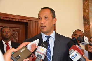 Sánchez advierte deterioro vial amenaza la inversión estatal