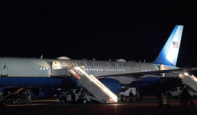 EEUU: Avión de Trump falla y regresó a EEUU tras su salida hacia Davos